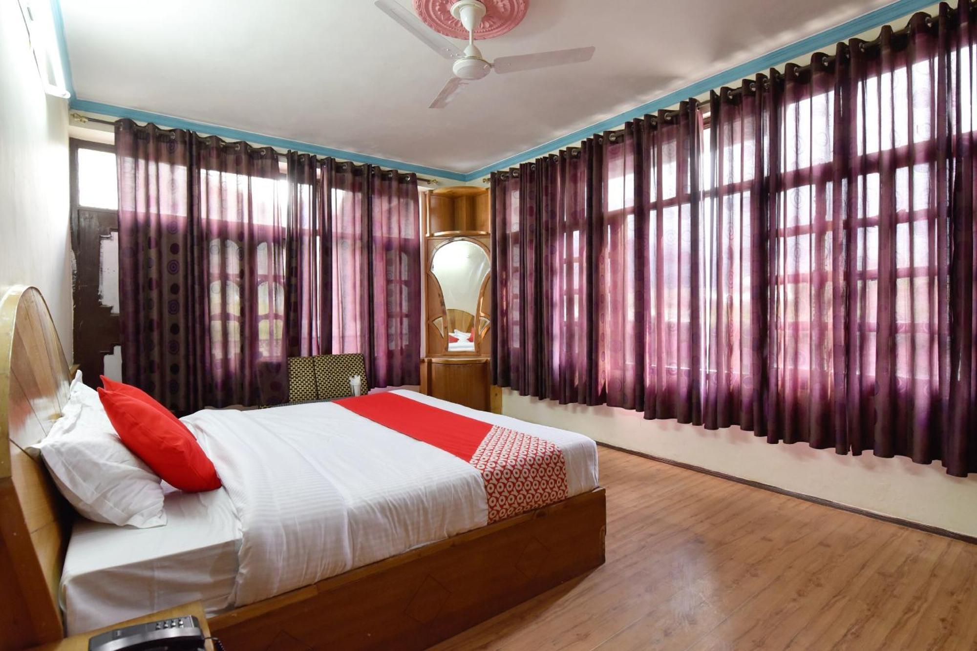 Oyo Hill View Hotel มะนาลี ภายนอก รูปภาพ