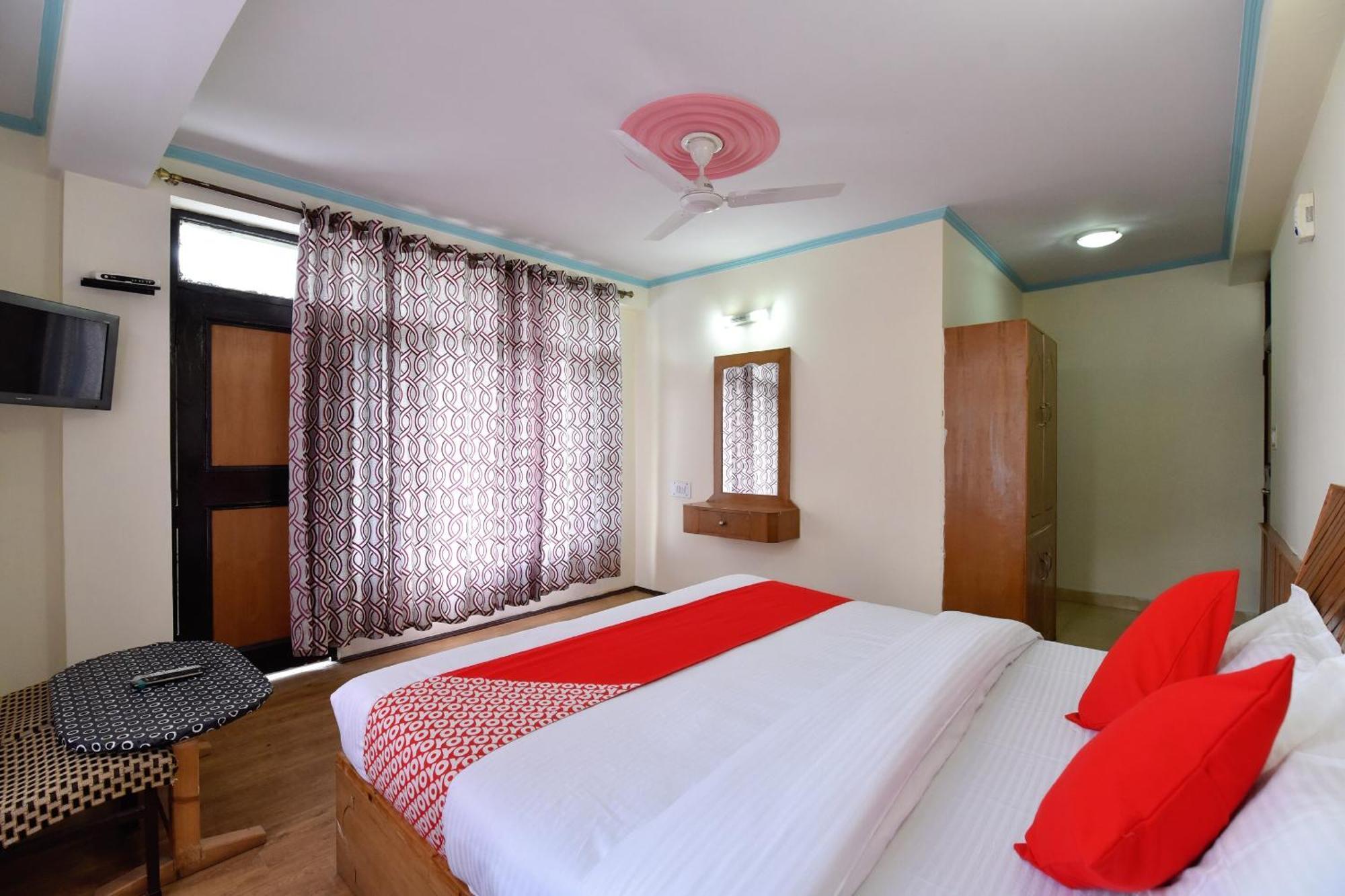 Oyo Hill View Hotel มะนาลี ภายนอก รูปภาพ